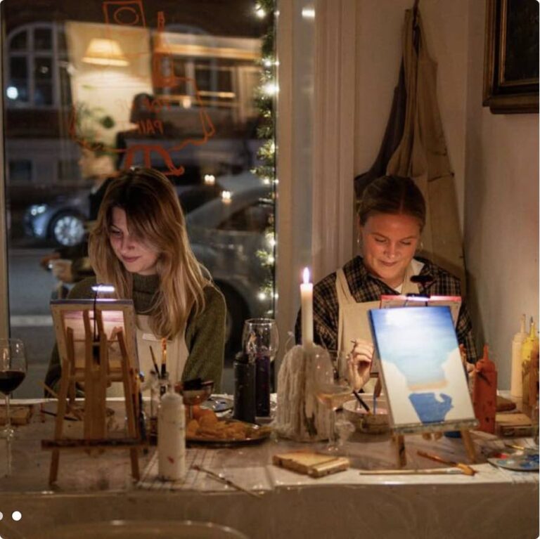 Sip and Paint hos Pop Up Paint